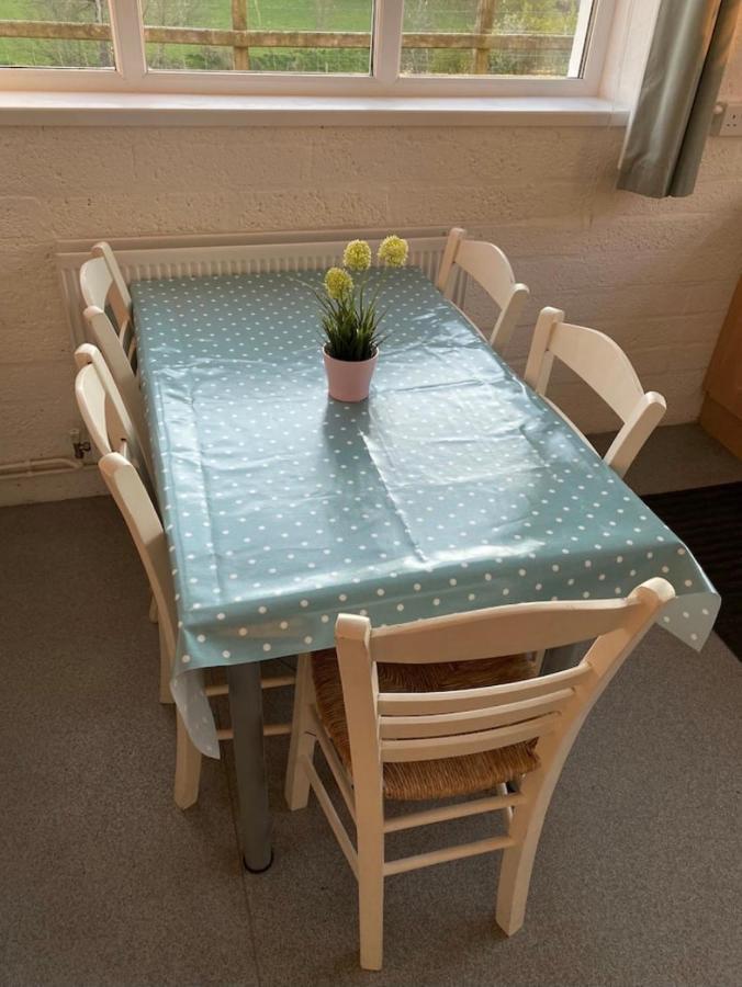 Mill House Studio Apartment Stranocum Bagian luar foto