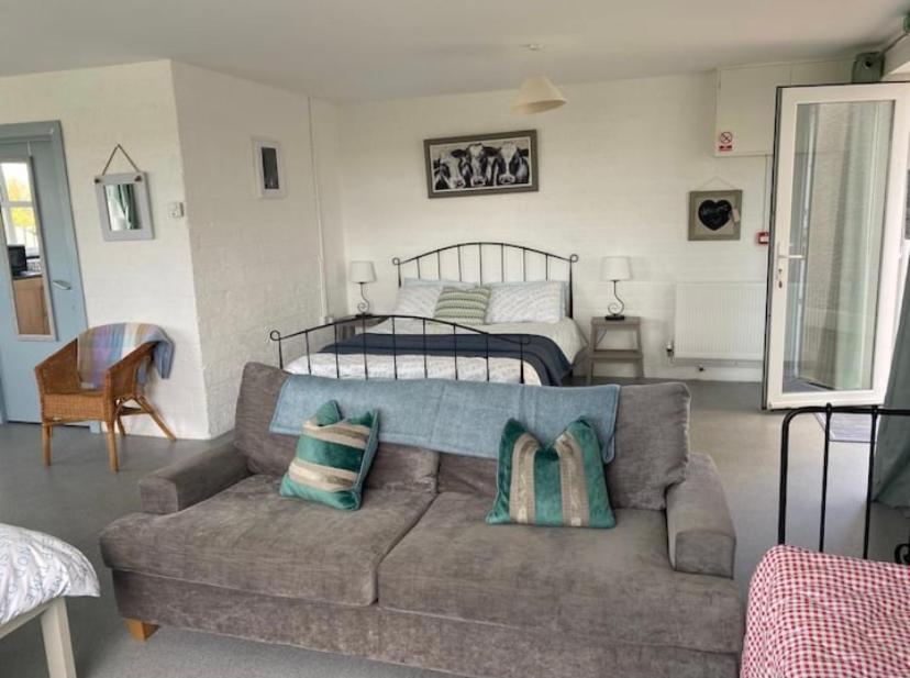 Mill House Studio Apartment Stranocum Bagian luar foto